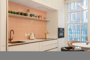 House - Stylish Marylebone 1BR Home With Central AC (London)