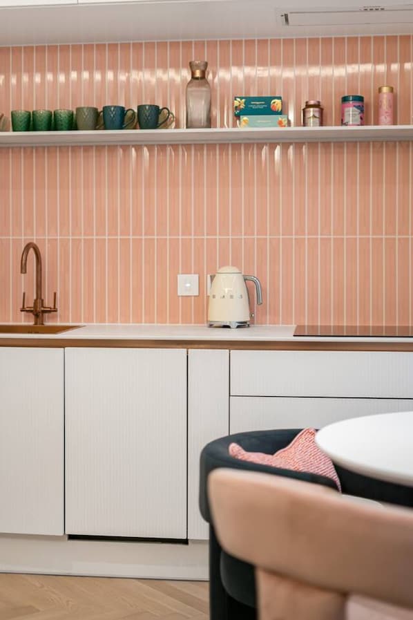 House - Stylish Marylebone 1BR Home With Central AC (London)