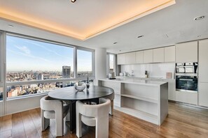 House - Ultra Modern Home - Amazing Views Gym Spa (London)