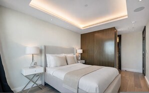 3 camere