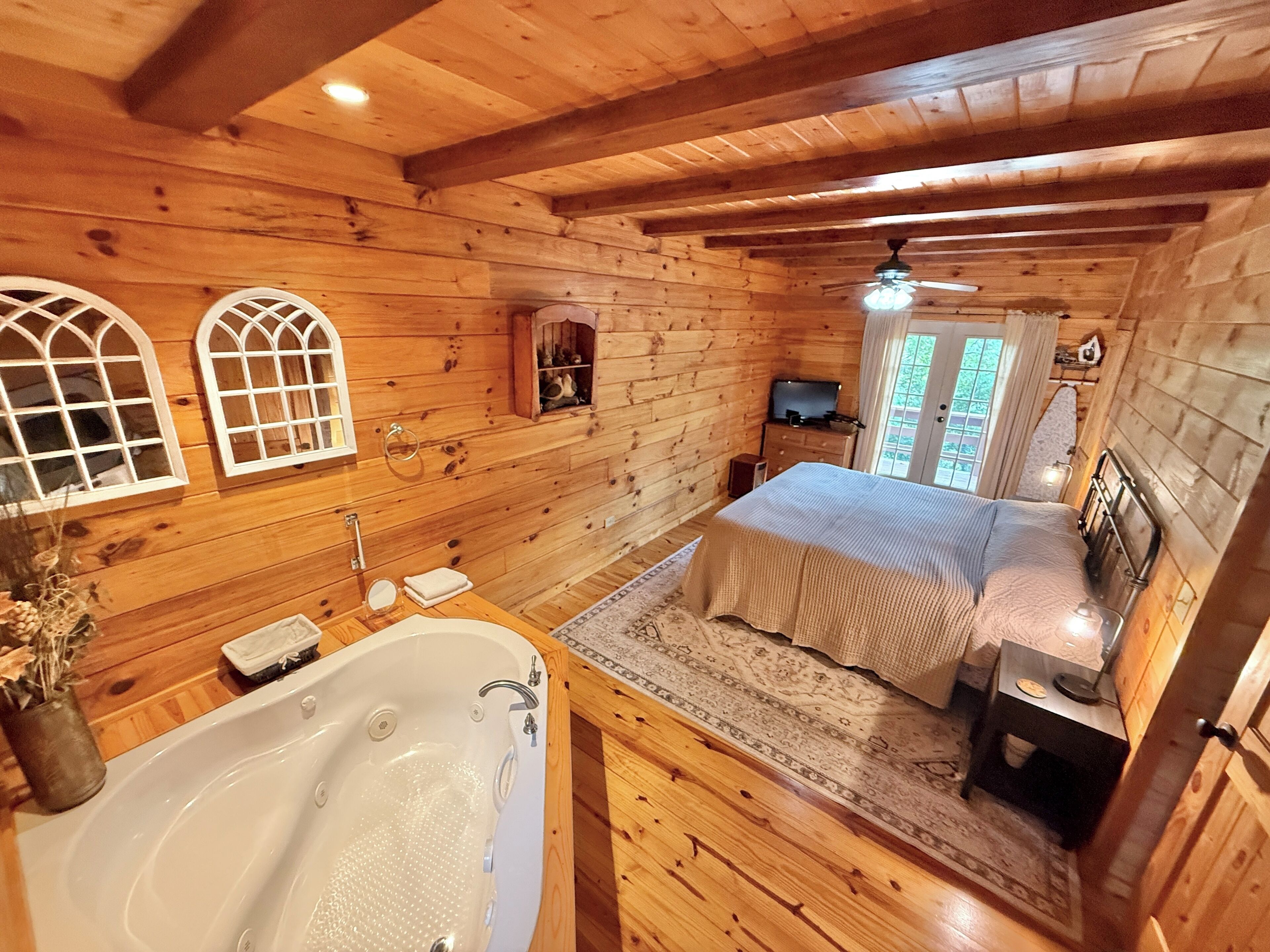 1 soverom, strykejern/-brett, internettilgang og sengetøy