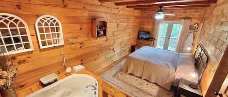 1 soverom, strykejern/-brett, internettilgang og sengetøy