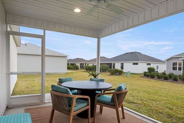 Outdoor dining