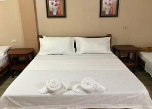 Room | Free WiFi - Bananaland Cottages (Panglao)