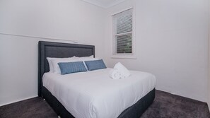 Iron/ironing board, free WiFi, bed sheets