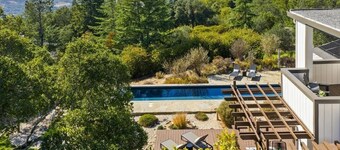 Glen Ellen Wine Country Retreat w/pool, hot tub, Bocce, tree-house & more
