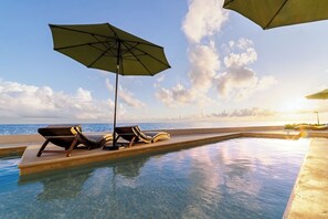 Pool - Ocean Retreat: New Downtown Penthouse (Isla Mujeres)