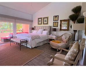 2 bedrooms, iron/ironing board, WiFi, bed sheets - Spacious 2-bedroom 2.5 bath condo in Mission Hills Country Club - Rancho Mirage (Rancho Mirage)