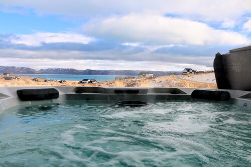 Stunning Lake & Mountain Views! NEW 6BR Home | Hot Tub, Private Beach | Sleeps 26