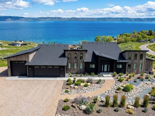 Stunning Lake & Mountain Views! NEW 6BR Home | Hot Tub, Private Beach | Sleeps 26