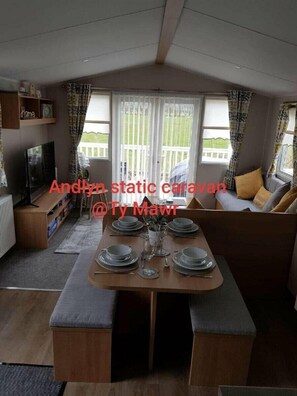 Interior - Ty Mawr Holiday Park - Holiday Accommodation 9766 (Abergele)