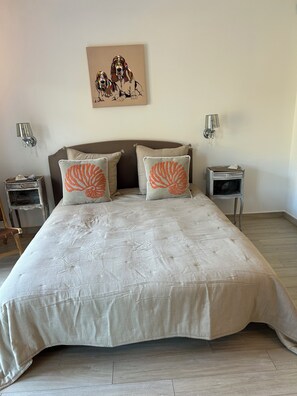 4 bedrooms, iron/ironing board, Internet, bed sheets - Sea view of the golf of St Tropez contemporary villa garden terraces quiet (Grimaud)