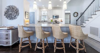 Charming 4BR Lake Oconee Cottage | Gated Community | Near Water| Greensboro, GA