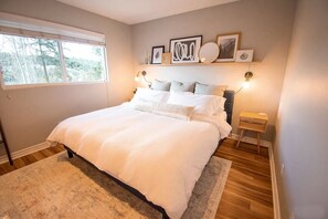 1 habitación, tabla de planchar con plancha, wifi y ropa de cama 