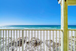 Property grounds - Right On The Sand! Amazing Views! Sunchase 3A (Miramar Beach)
