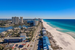 On the beach - Honeymoon Studio* Directly On Sand* Sunchase 3B (Miramar Beach)