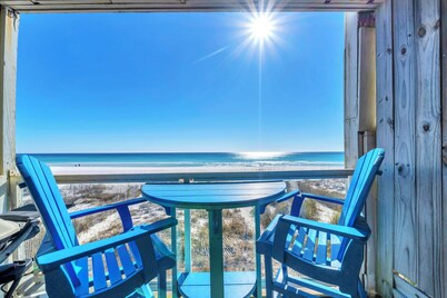 Sunchase 7B-Couples Retreat! Directly On the Sand-Amazing Views-Studio