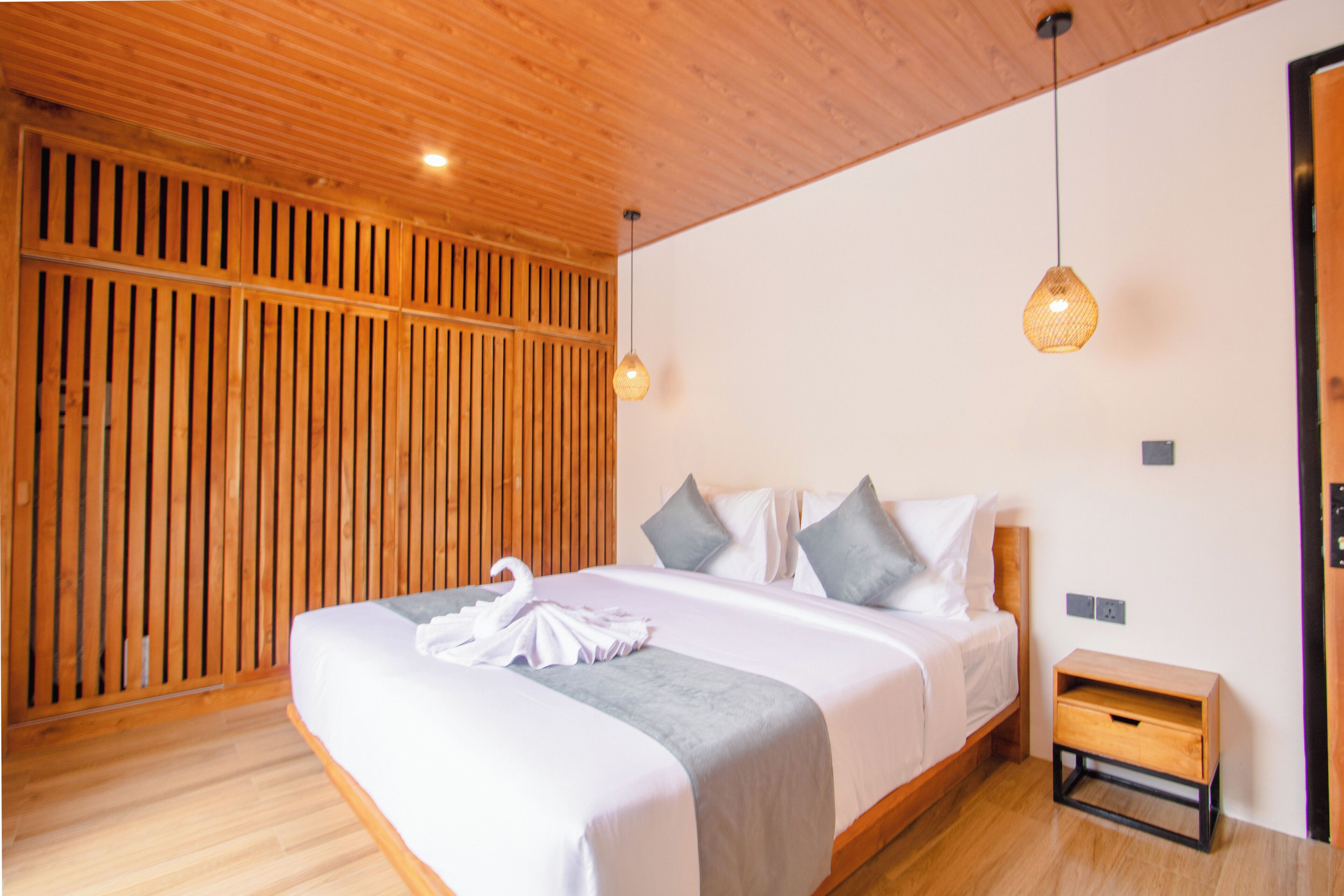 Design Villa, Pool View | In-room safe, desk, laptop workspace, free WiFi