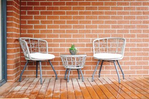 Ferienhaus, Gartenblick | Terrasse/Patio