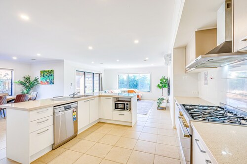 StayAU 4BR Tranquil Family Escape House