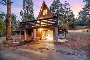 Exterior - Idyllwild Retreat | Fire Pit | Views | Game Room (Idyllwild-Pine Cove)