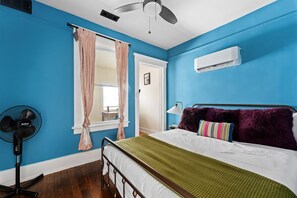 5 chambres, fer et planche à repasser, lit parapluie, accès Internet