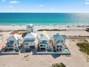 On the beach - 🏝️ NEW Gulf View Home | Private Backyard with Pool | Sleeps 20 | Bonfire Included (Panama City Beach)