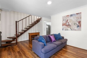 Apartment | 2 bedrooms - A Perfect Peach - A Sepal Stay (Perth)