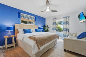 3 bedrooms, iron/ironing board, free WiFi, bed sheets - ⚓Driftwood Dreams, Heated Pool, Game Room, Min to AMI Beaches! (Bradenton)