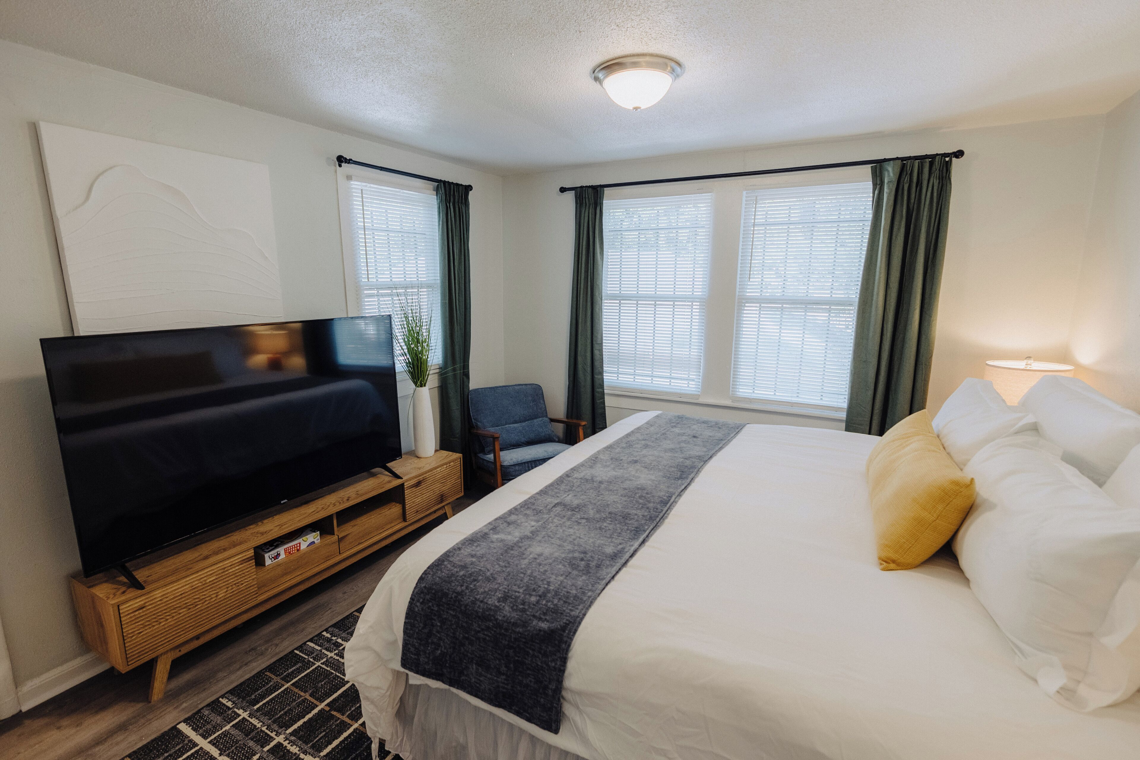 1 bedroom, iron/ironing board, free WiFi, bed sheets