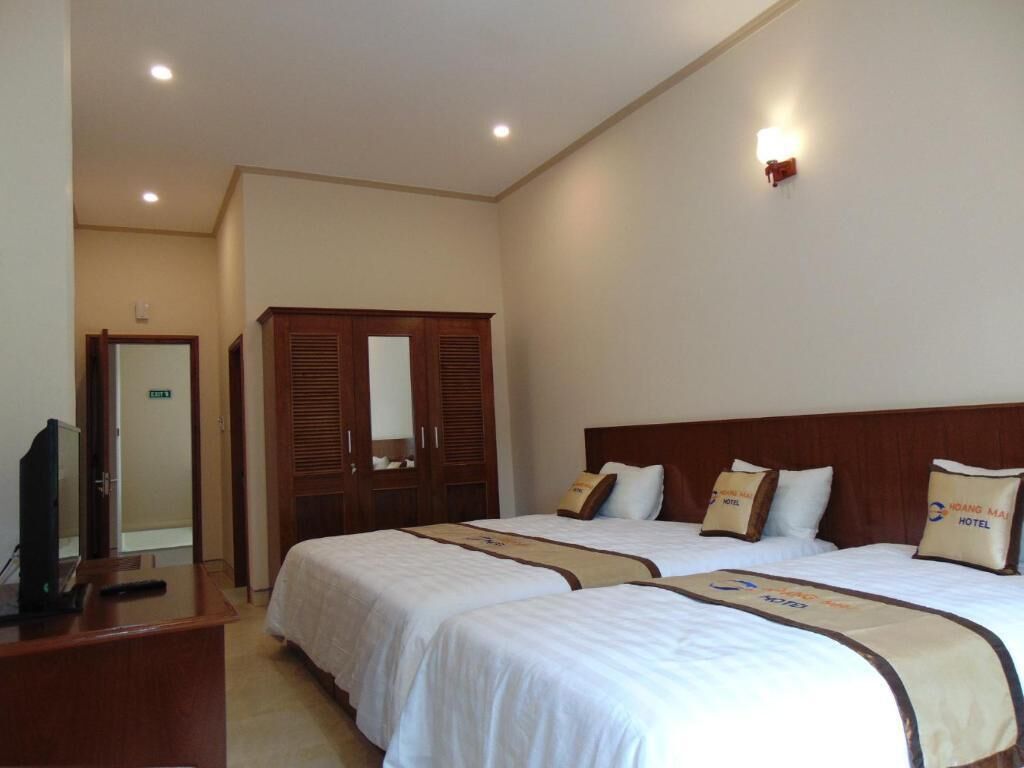 Standard Double Room, 2 Twin Beds, Balcony, Park View | Desk, laptop workspace, blackout drapes, soundproofing