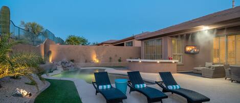 حمّام سباحة مُدفَّأ