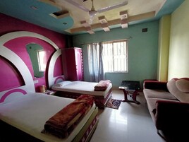 Executive Double Room | Free WiFi