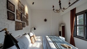 Superior Apartment, Patio, City View