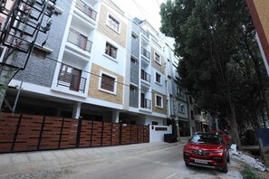 Exterior - Hoodo Zoe (Bengaluru)