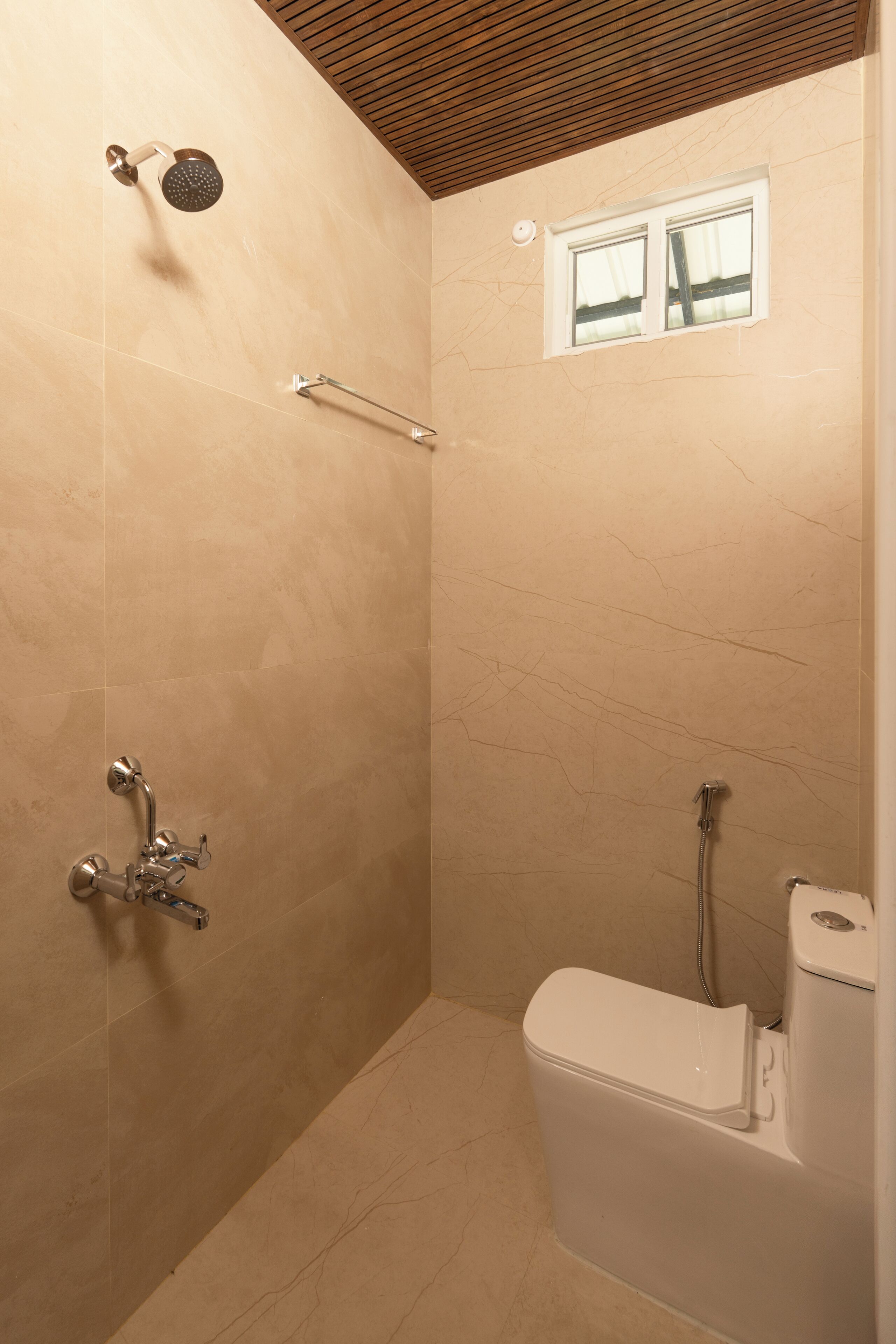 Comfort villa, uitzicht op bergen | Badkamer | Handdoeken, zeep, shampoo