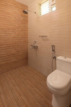 Bathroom - Deer Meadows  (Mudumalai)