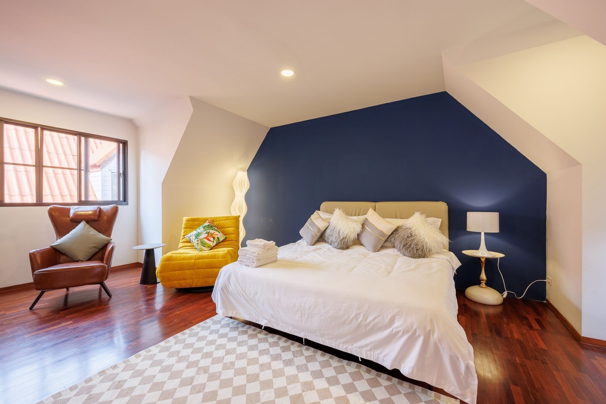 7 室のベッドルーム、アイロン / アイロン台、WiFi (無料)