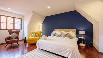 7 bedrooms, iron/ironing board, free WiFi