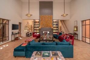 Interior - Luxury 5BR DarJ Marrakech: Pool, Chef, Butler. Near Golfs & 10km Center (Marrakesh)