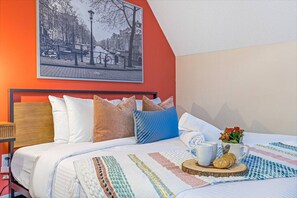 1 bedroom, iron/ironing board, free WiFi, bed sheets - Traveler Friendly Canmore Condo Close to Banff (Canmore)