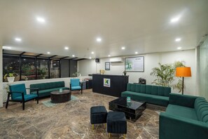 Reception - Treebo Twin Tree (New Delhi)