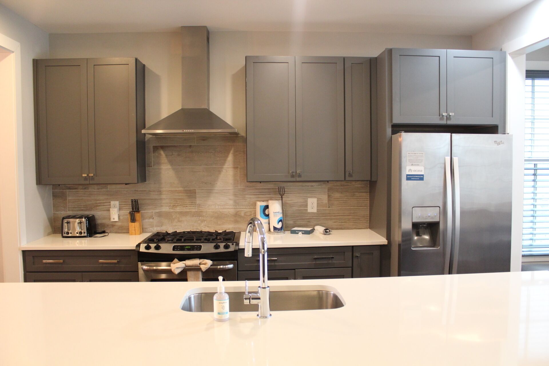 Micro-ondes, four, lave-vaisselle