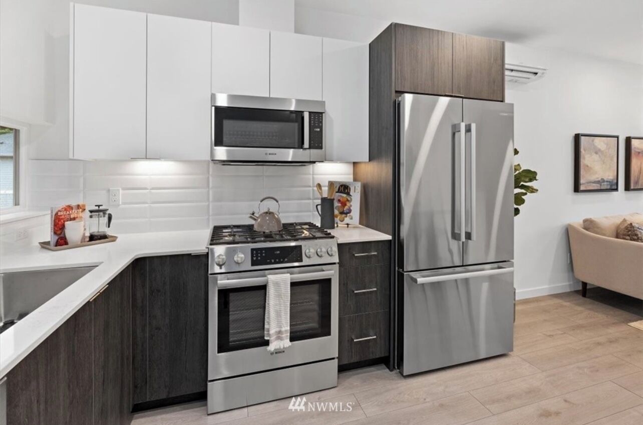 Mikrowelle, Ofen, Herdplatte, Geschirrspüler