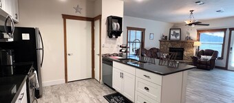 Rocker B-Hell’s Gate-Cliffs + washer-dryer-Sportsman’s World-Bring Your Boat!