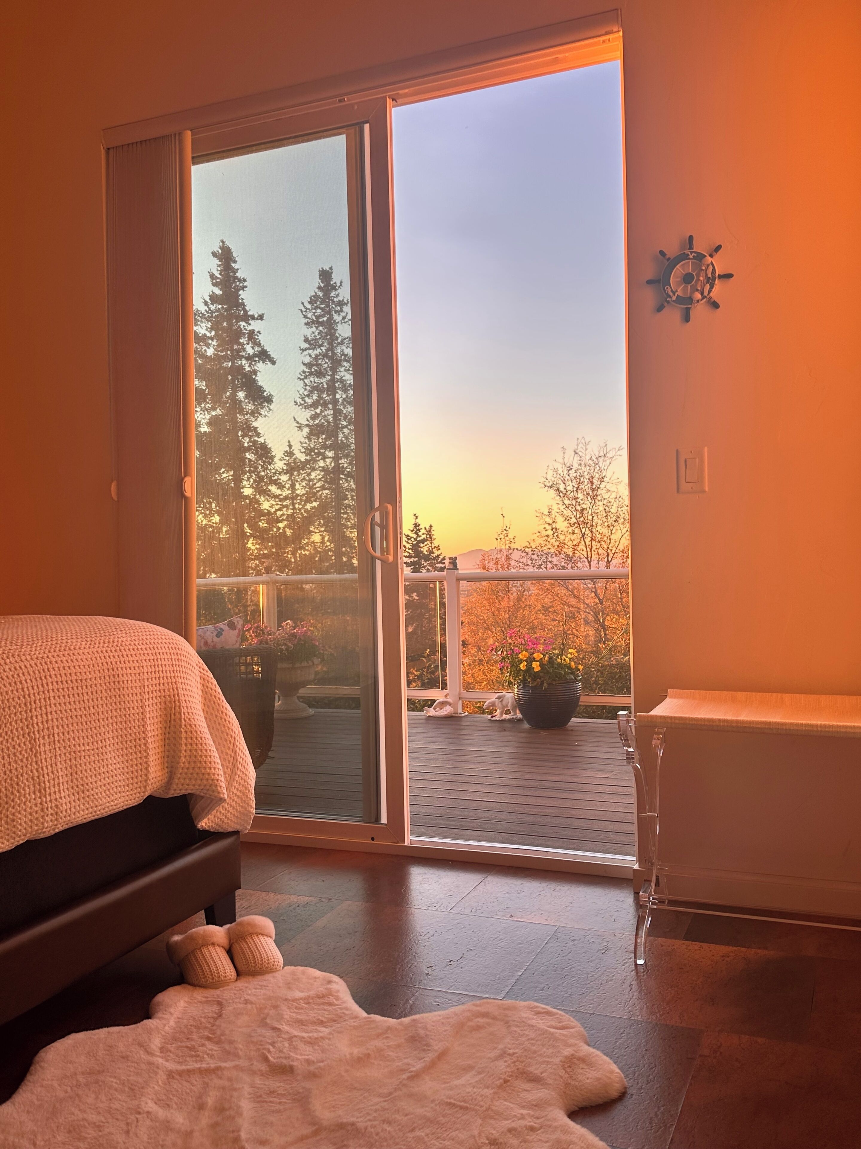 2 bedrooms, in-room safe, iron/ironing board, free WiFi