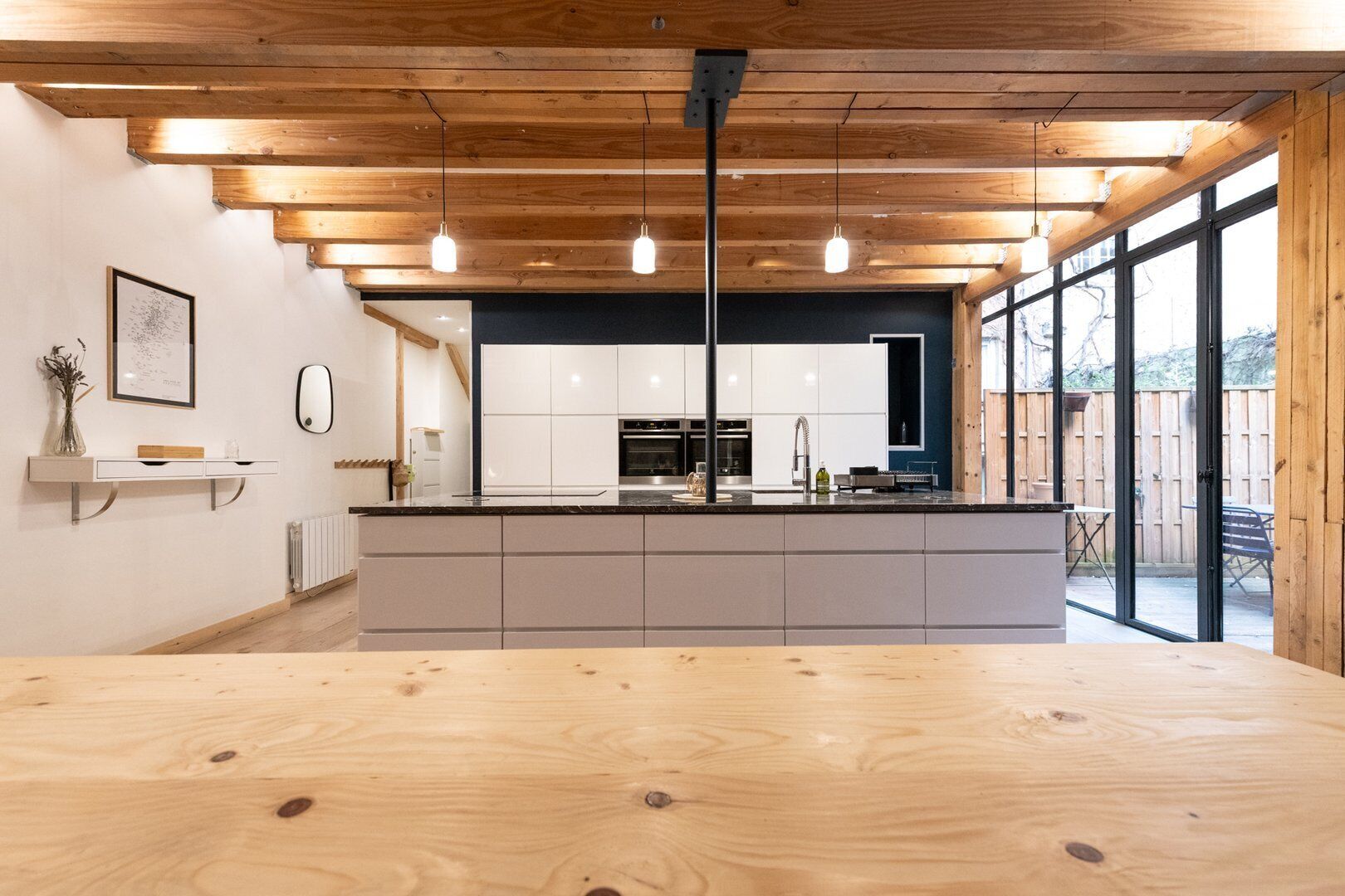 Fridge, microwave, dishwasher, coffee/tea maker