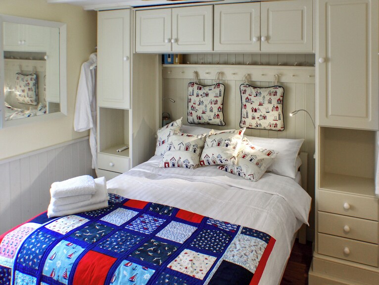 1 Bedroom Accommodation In Beer - Seaton