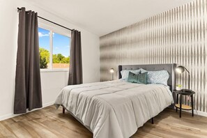 Bügeleisen/Bügelbrett, WLAN, Bettwäsche