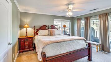 3 bedrooms, iron/ironing board, internet, bed sheets